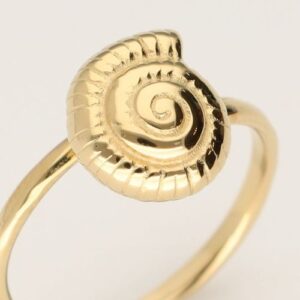 Ring met zeeschelp GOUD