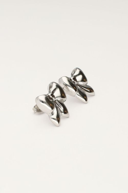 Statement strikjes studs ZILVER