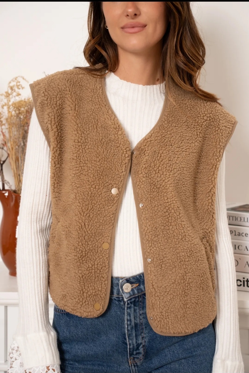 teddy gilet camel