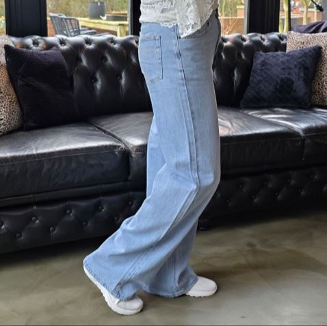 Jeans Bella Light Blue