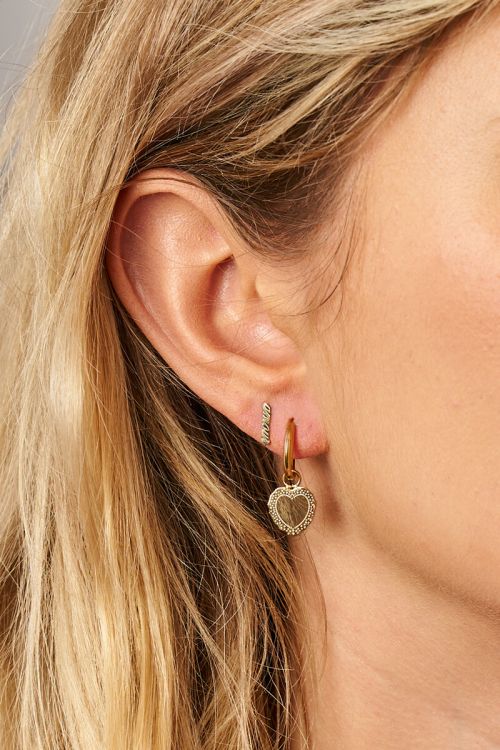 Love oorringen met klein hartvorminge bedel ZILVER