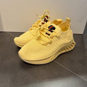 Holly sneaker