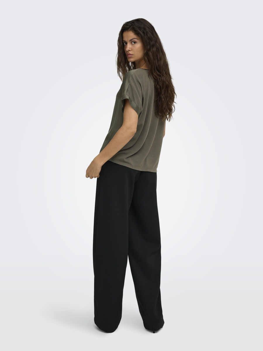 JDYFIFI S/S TOP Black Olive
